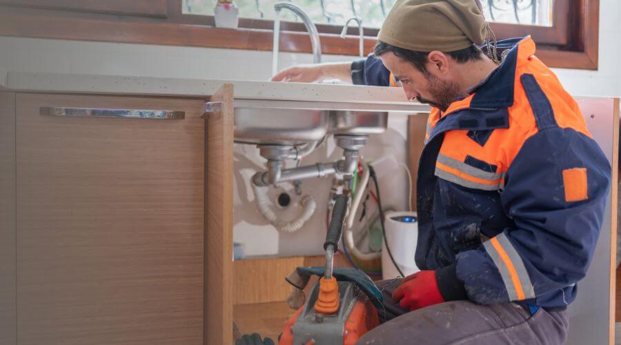 Expert burst pipe repair services in Meeker, OK